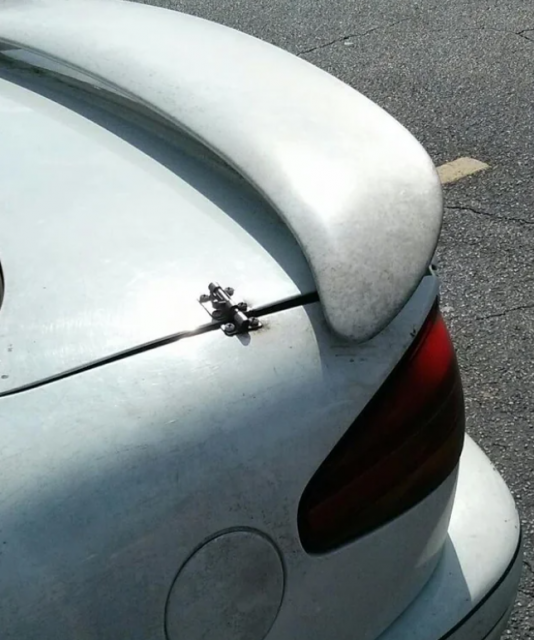 trunk latch bolt.png